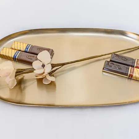 Apartment Vintage By Black Church